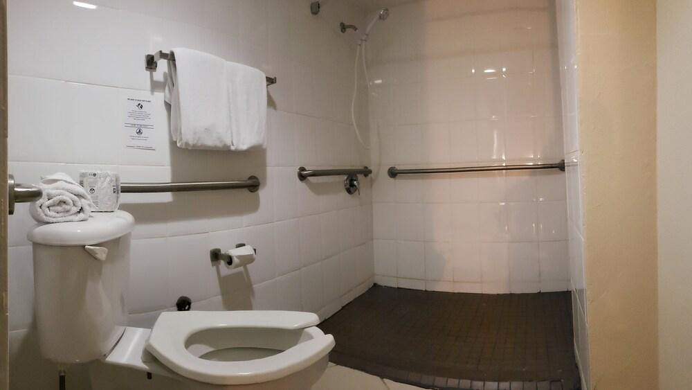 Quality Inn El Tuque Ponce Bagian luar foto