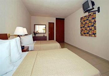 Quality Inn El Tuque Ponce Bagian luar foto
